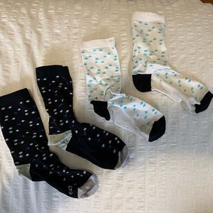 2 pk. Lululemon Socks